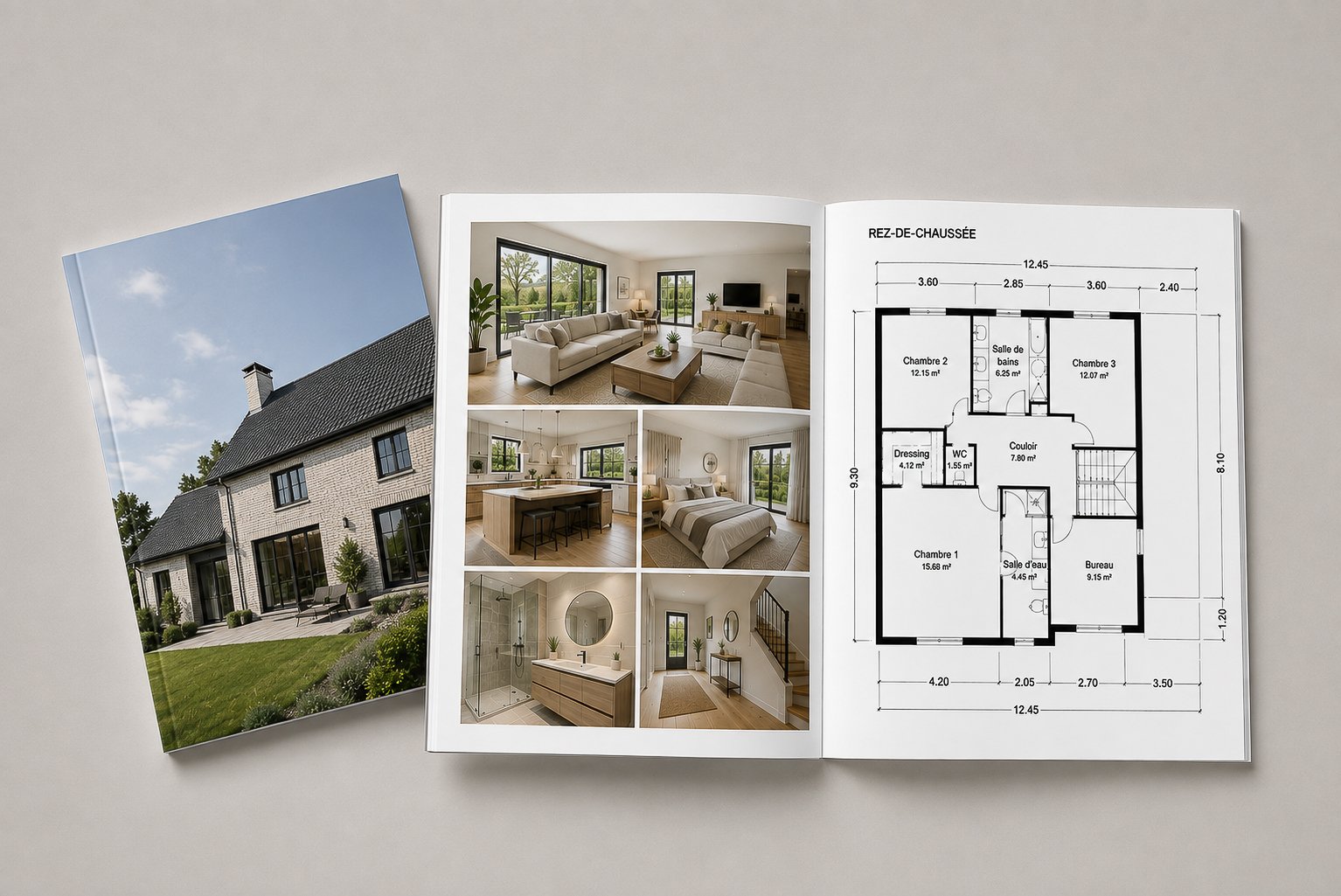 Mini-magazine immobilier ouvert sur les photos et le plan d'un bien